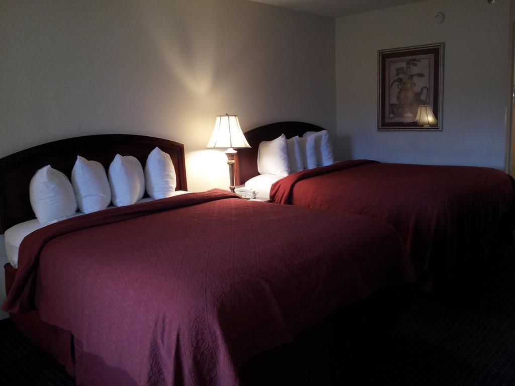 Quality Inn Pelham I-65 exit 246 Exterior foto